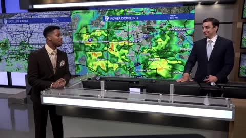 Bradley's Weather Forecast Part 1 10pm 11-25-22