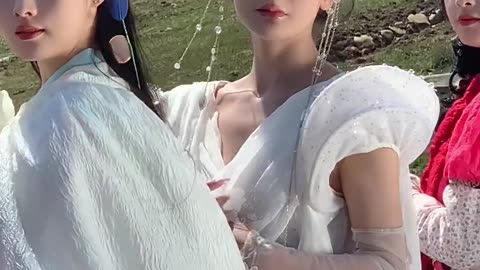 Beautiful little sister of Chinese style