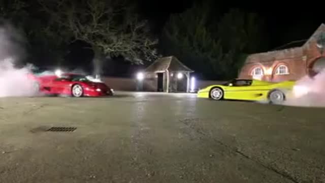 Tug war between Ferrari F50