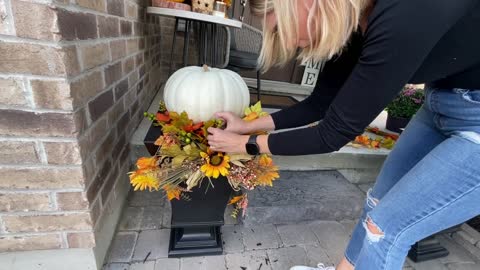 How To Put Together A Simple Fall Planter Decoration