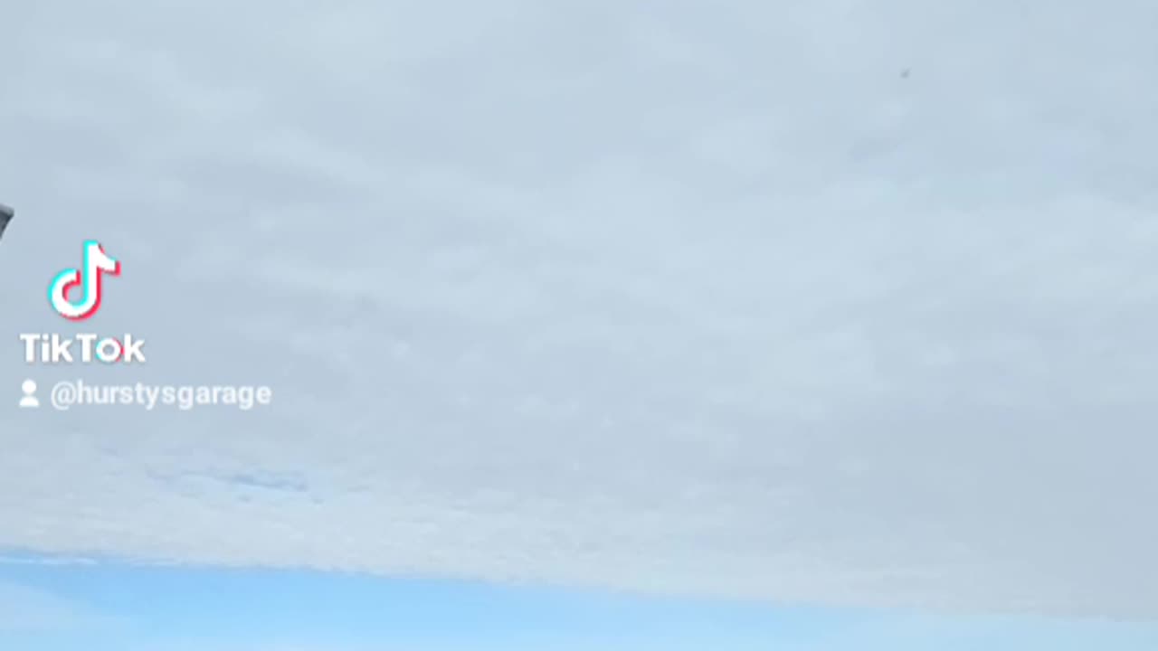 My own personal experience with a UFO SIGHTING...scary stuff!