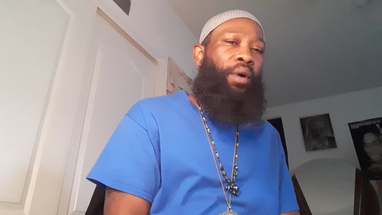 Gov Ron DeSantis is no different than Barack Obama! Same Tricks Different Community.