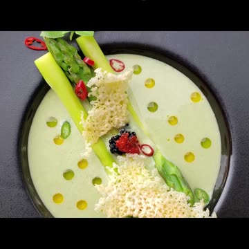 Pea Soup with Asparagus and Parmesan