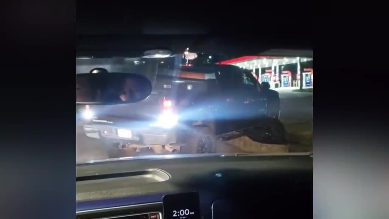 Epic Pick up truck fails