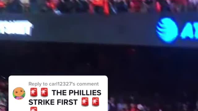 Kyle Schwarber home run gives the Philadelphia Phillies the lead