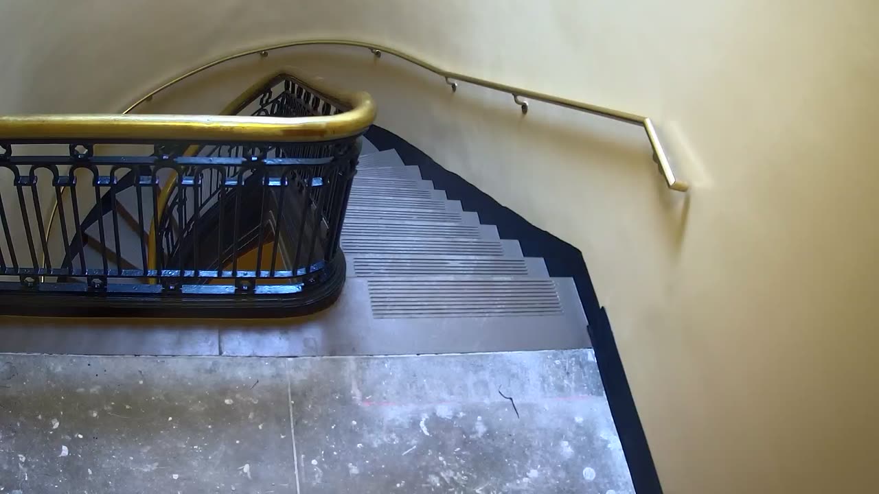 5191CHOB05Stair3_2021-01-06_13h40min03s477ms.mp4