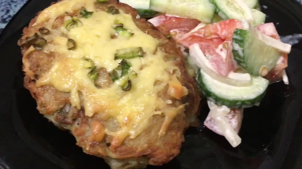 Russian food | Russian national food | Russian cuisine | cook (bear paw)