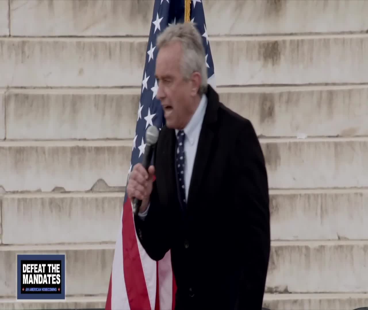 Robert F. Kennedy Jr. auf der Demo gegen Impfpflicht in Washington DC