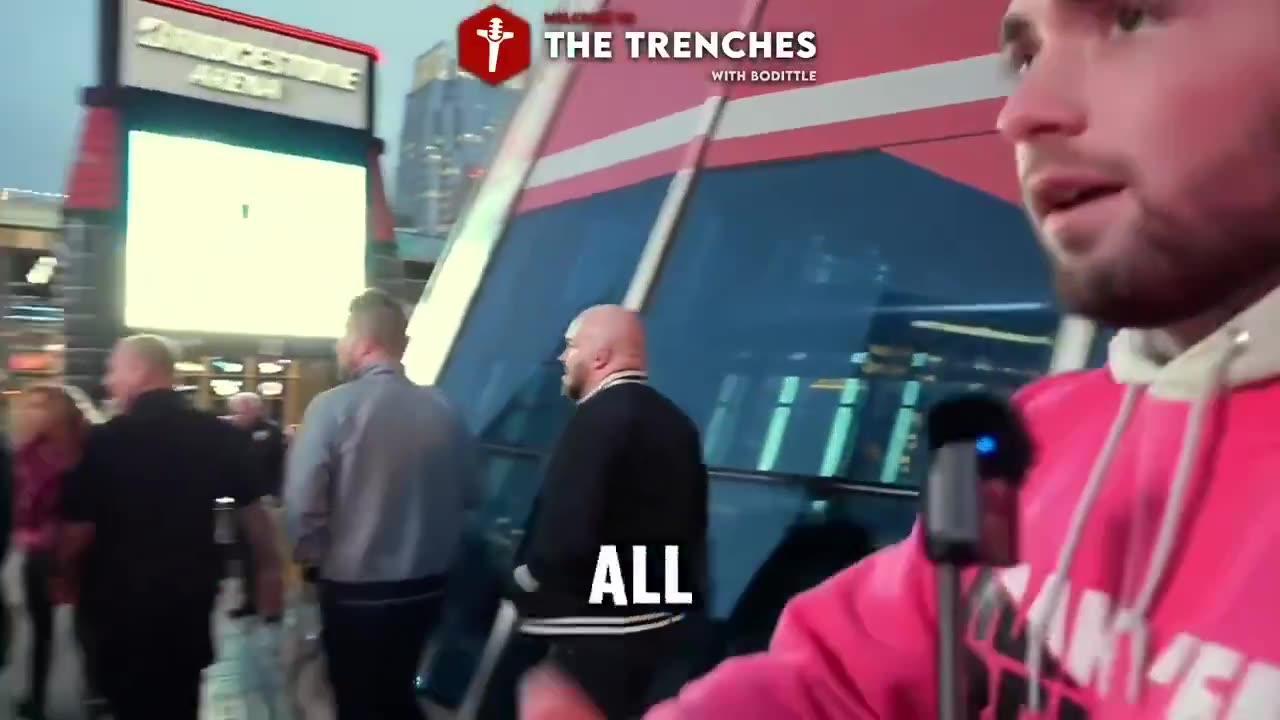 Tranny Punches Conservative Journalist and Yes He's Pressing Charges