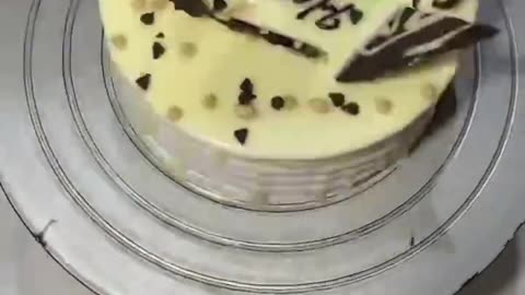 White chocolate cake