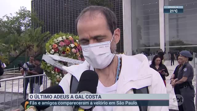Fãs fazem filas para se despedir de Gal Costa _ SBT Brasil (11_11_22)