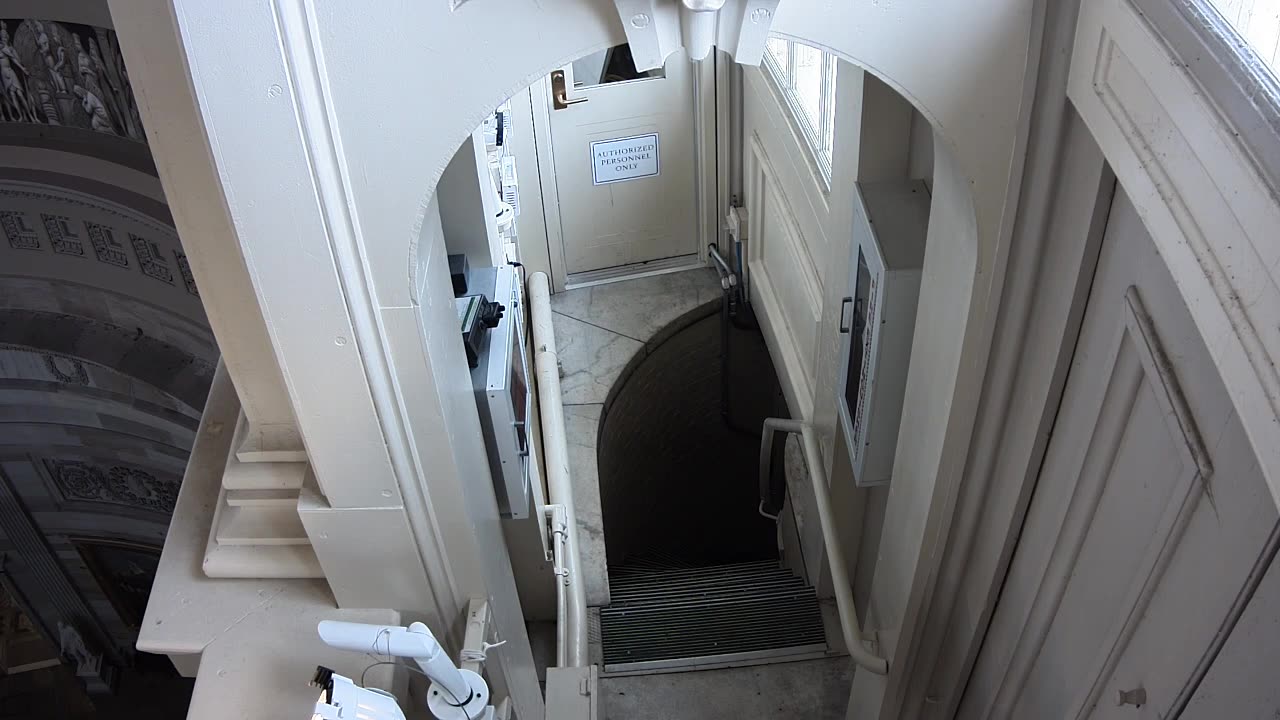 Camera0911USCDPLDomeStairsLower_2021-01-06_Starting_at_11h20min01s787ms