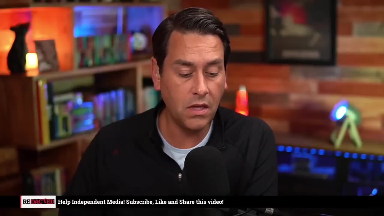 EMERGENCY! This is heading for ALL OUT disaster at U.S. border - Redacted with Clayton Morris