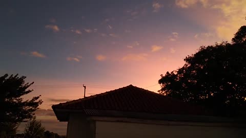 Por do sol em 30 de janeiro de 2022 Efeito da poeira do Vulcao