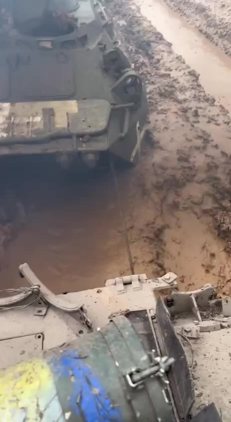 Such a road on the front line:(