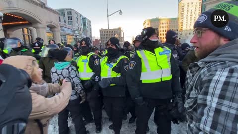 2nd round of horses used against freedom protestors in Ottawa in February 2022