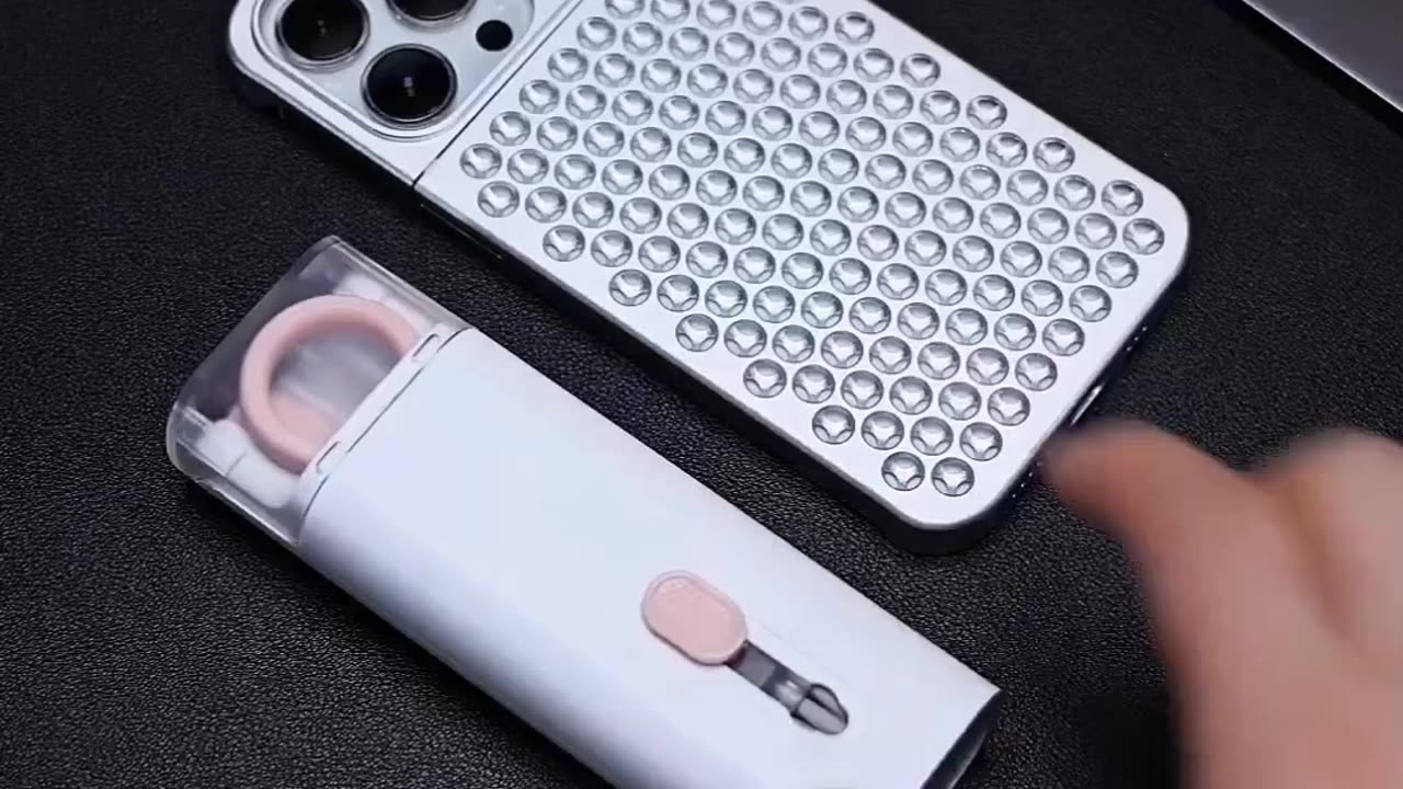 Satisfying gadgets