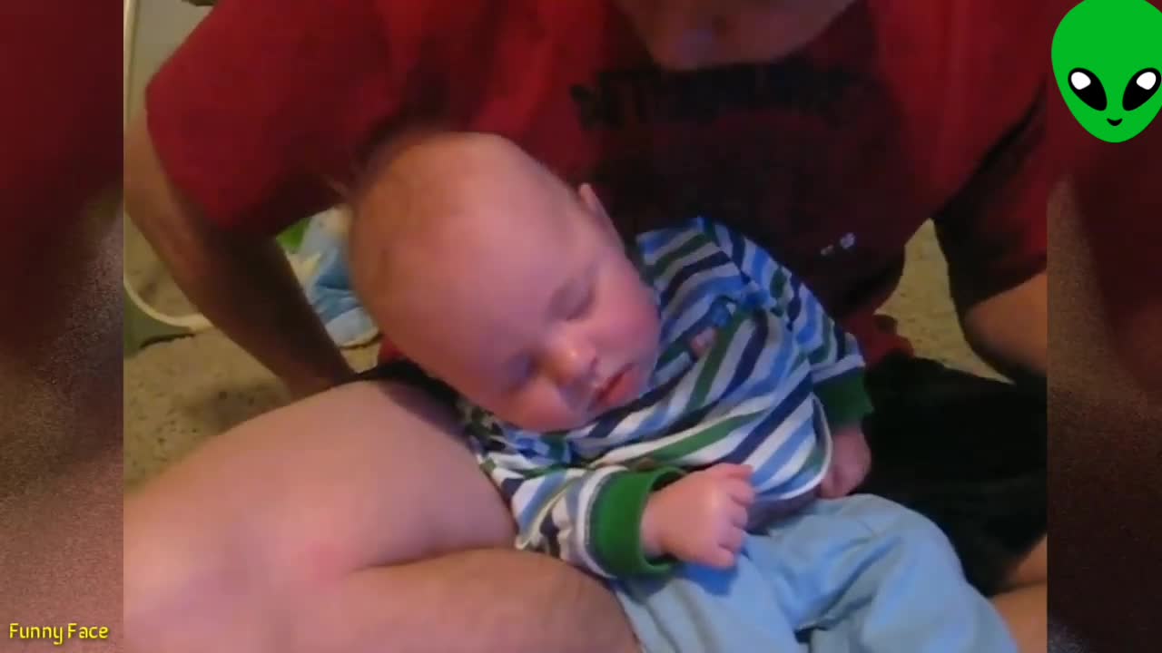 Baby Falling Asleep -Funny Baby Videos👶-02