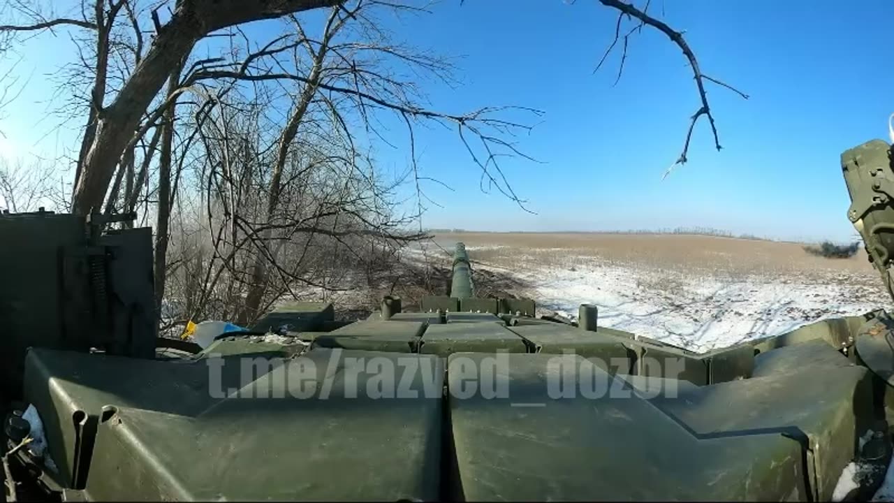 Tank crews of the Western Military District working under fire