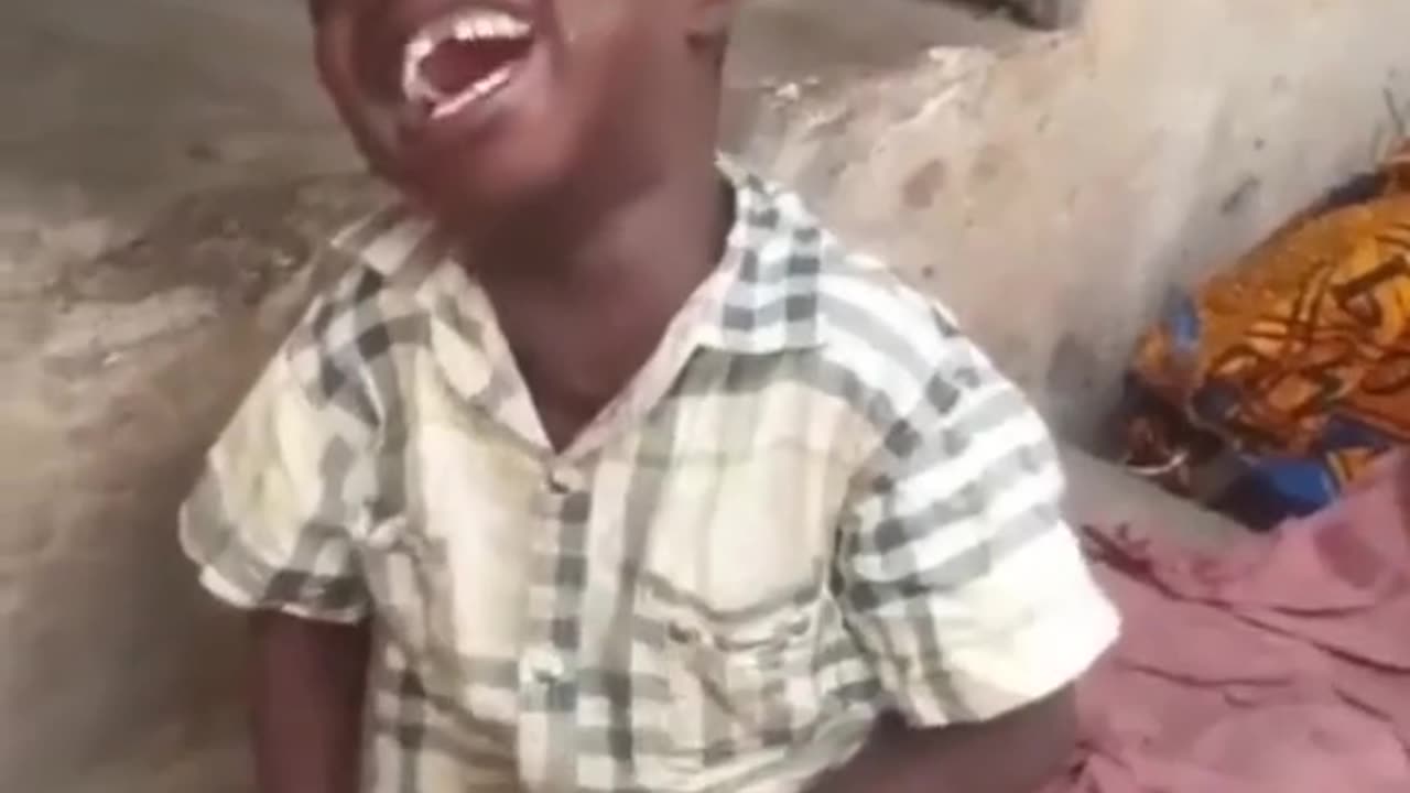 TRY Not to laugh Challenge for 40 Sec