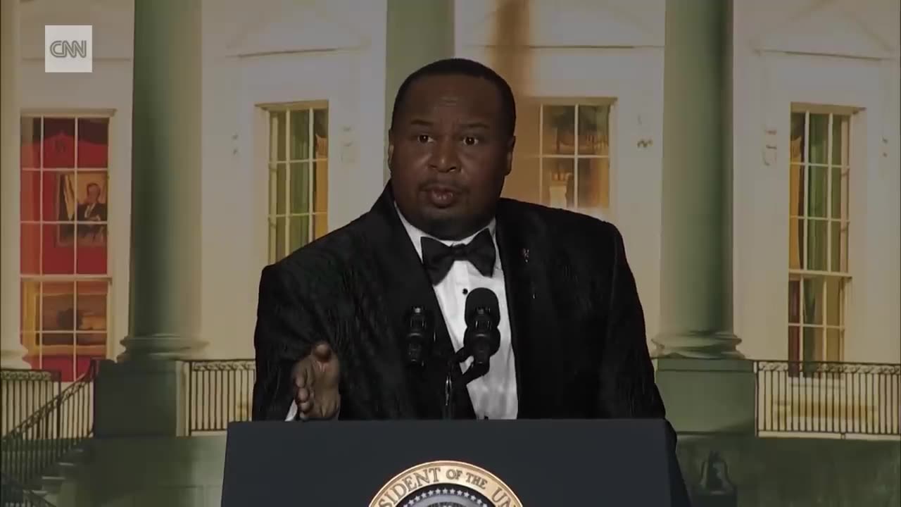 Watch Roy Wood Jr. skewer Tucker Carlson's Fox News departure