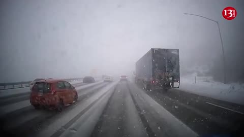 Snow, blizzards in California catch drivers off guard in whiteout roads