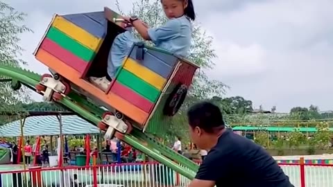 parents help their children to play in the group