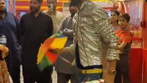 Faisalabad shopping malls magic show layllpour gellrea