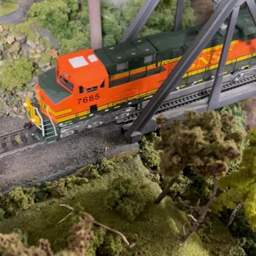 BNSF 7685 Cole Train Pulling out of Hampton Part 2