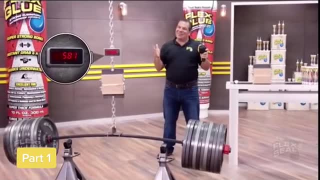 Man“Tested ”Strong Flex Glue to See If it Works as Shown on TV