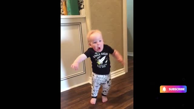 Baby Has Amazing Reaction To Grandpa's Roar