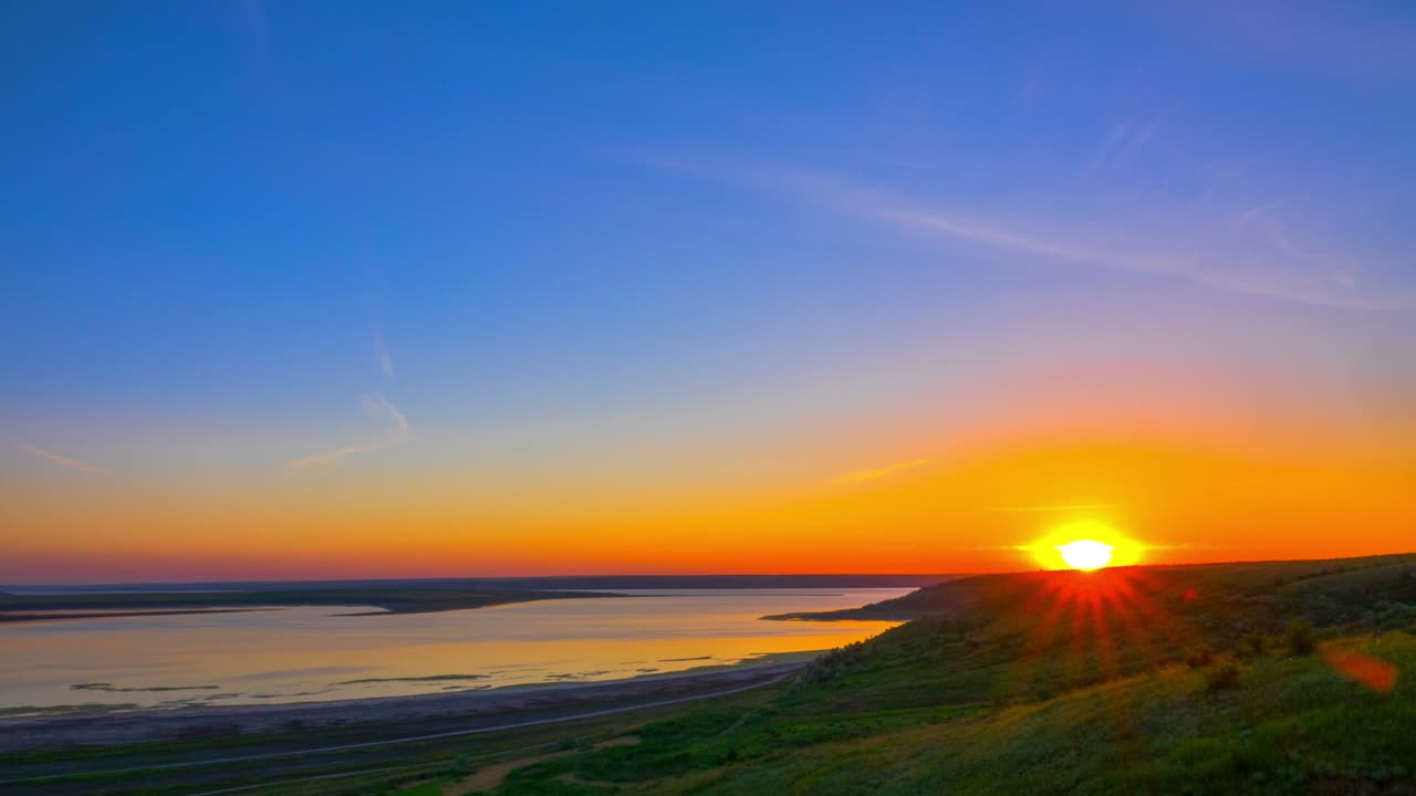 Sunrise Sky over the River Time Lapse | Moving Sunrise in HD