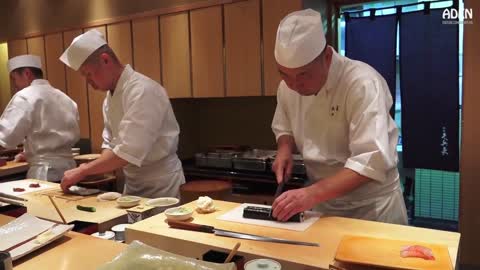 Sushi Rolls - Restaurant in Tokyo - Japanese Cuisine-3