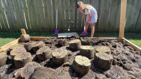 Gardening made easy - Tips on How to break up dirt