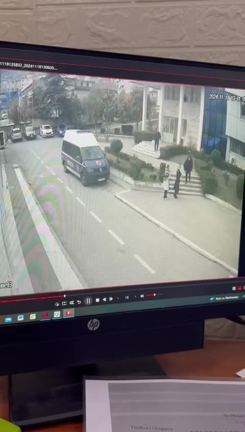 ‘Pikas’ agjentët e AMP që do ta arrestonin/ Momenti kur inspektori i policisë ikën nga Komisariati