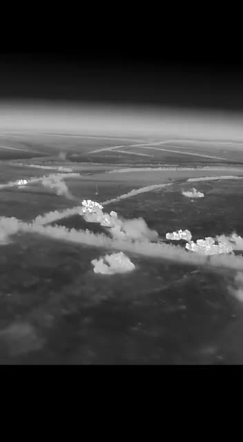 Night work of Ukrainian artillerymen on enemy positions💥