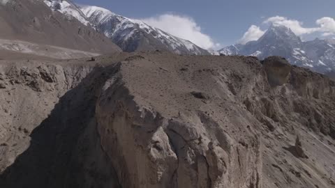 4K Drone Footage/FREESTYLE DOWNHILL RIDE /MTB