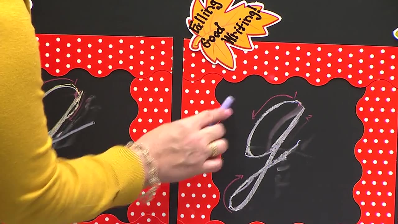 Abeka K4- Day 058 - Writing (Cursive Writing)