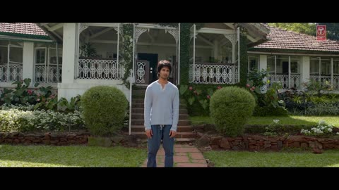 Tujhe Kitna Chahne Lage