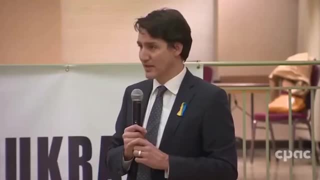 Justin Trudeau Castro Inversion