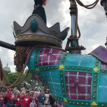 DisneyWorld Parade-Brave Float 2018