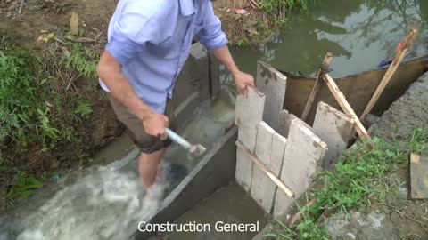 Blocking The Water Flow To Build Mini Hydroelectricity