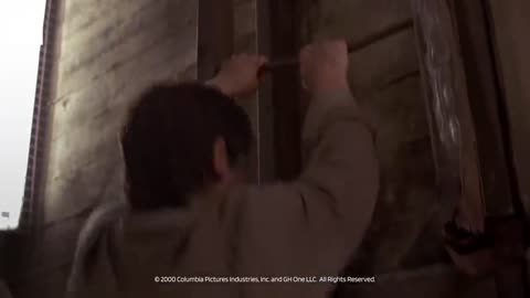 Hollow_Man__Sebastian_attacks_Linda__HD_CLIP_(720p)