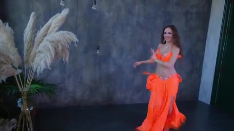 TEELE NOLVAK: ESTONIAN BELLY DANCER