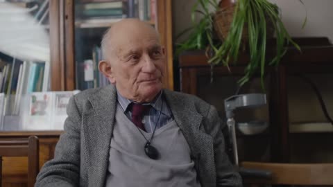 Owen Jones: Holocaust Survivor Tells Me: Israel Is Committing Genocide - w. Stephen Kapos