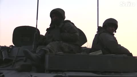 Russia's armoured 'Z tanks' head towards Ukraine's city of Mariupol