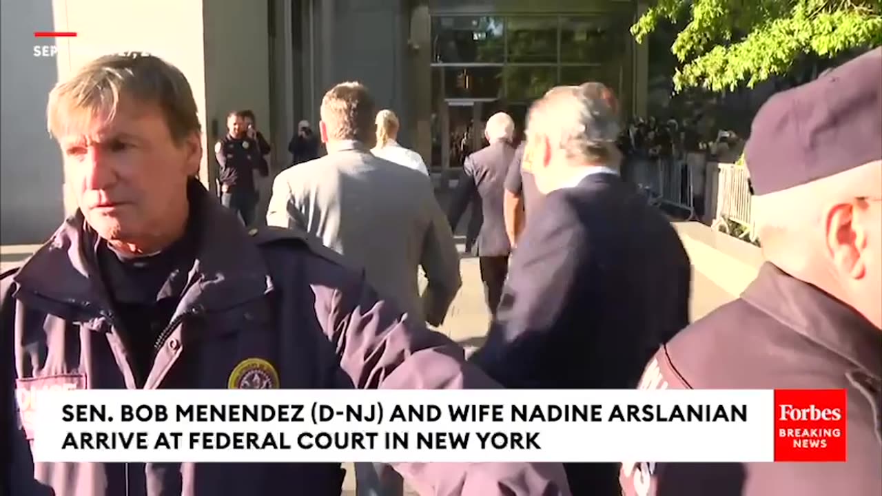 BREAKING NEWS- Demonstrators Yell 'Resign!' At Bob Menendez As He Arrives To Federal Court With Wife