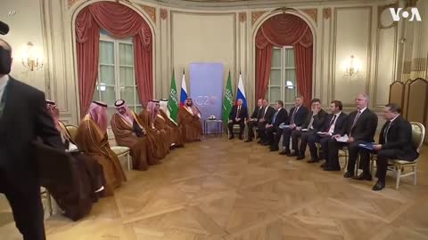 Putin Holds Talks With Saudi Crown Prince at G20_1