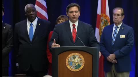 Governor DeSantis awards Benjamin Ferencz, the last living prosecutor of the Nuremberg Trials.