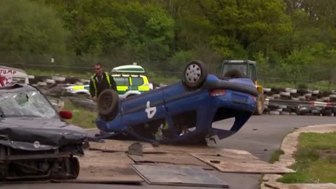 Car jumpers have a smashing time in English countryside